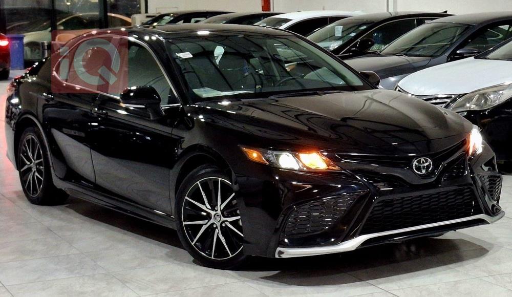 تۆیۆتا کامری